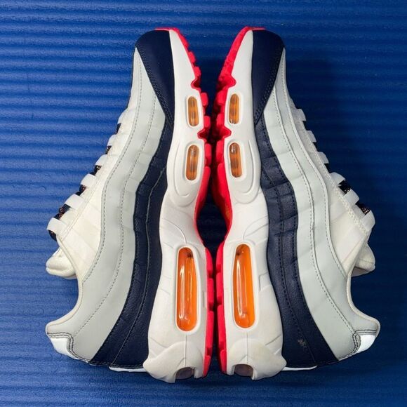 Size 9- Women’s Nike Air Max 95 307960-405 White Running Shoes Sneakers - Picture 6 of 8